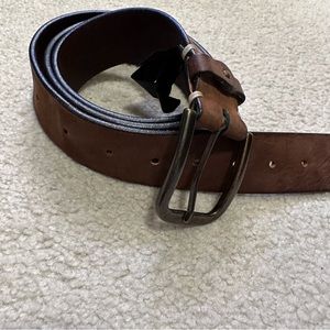 Massimo Dutti leather belt (40”)